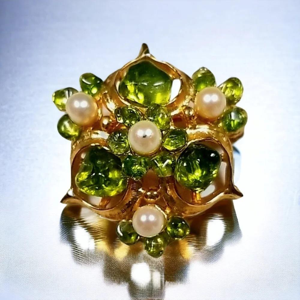 Vintage Faux Pearl Glass Stone Goldtone Brooch